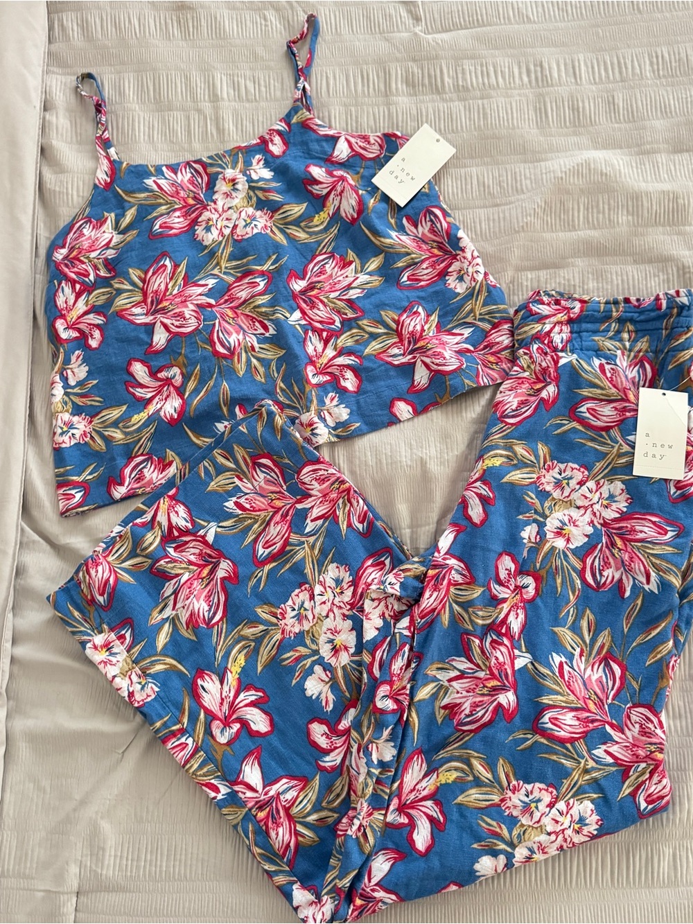 Matching Set From A New Day Blue Floral Spaghetti Strap Tank and Pants NWT SzS - Picture 3 of 6
